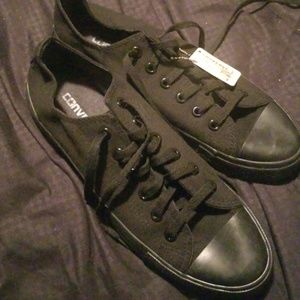 Black converse